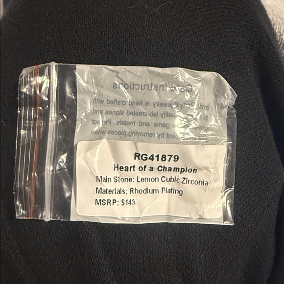 Elegant Silver Ring with Radiant Yellow Stone - Picture 7 of 7